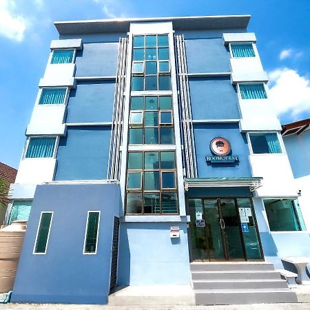Roomquest Suvarnabhumi Ladkrabang 42 Bangkok Buitenkant foto