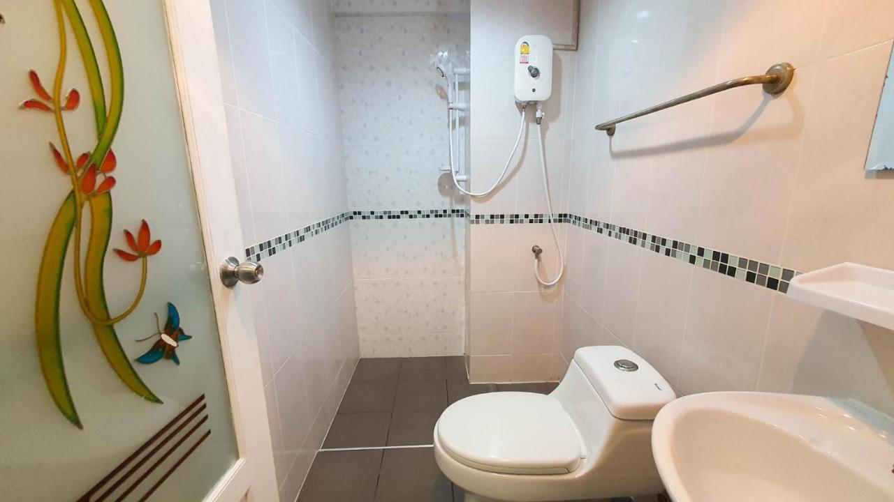 Roomquest Suvarnabhumi Ladkrabang 42 Bangkok Buitenkant foto