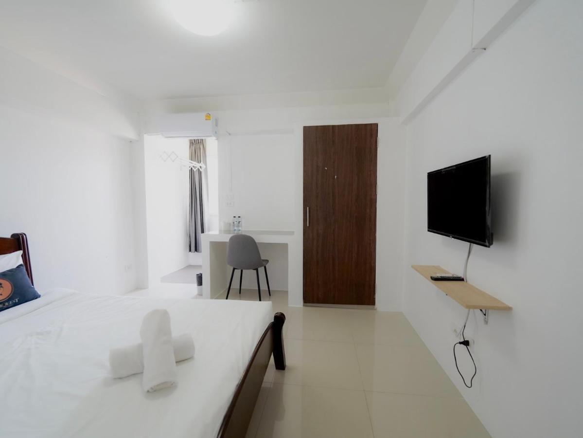 Roomquest Suvarnabhumi Ladkrabang 42 Bangkok Buitenkant foto